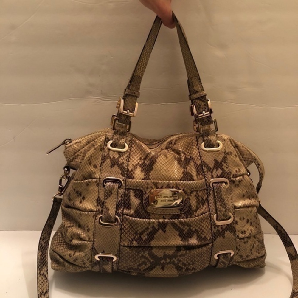 Michael kors snakeskin python embossed leather bag - image 12
